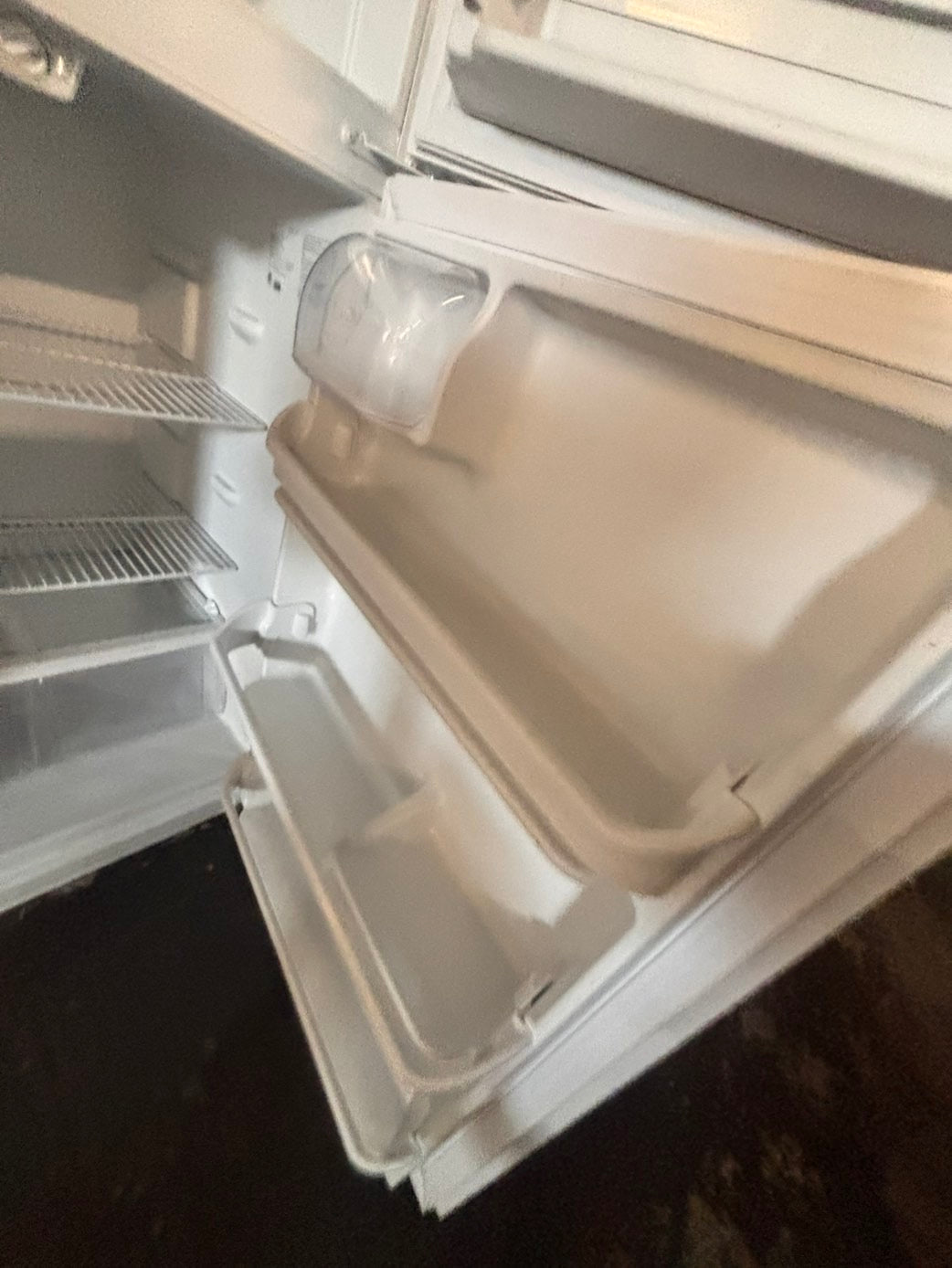 >sale🎈Kenmore 30”18cu.ft -top freezer refrigerator white color              -used refurbished 30” #GRWF56B