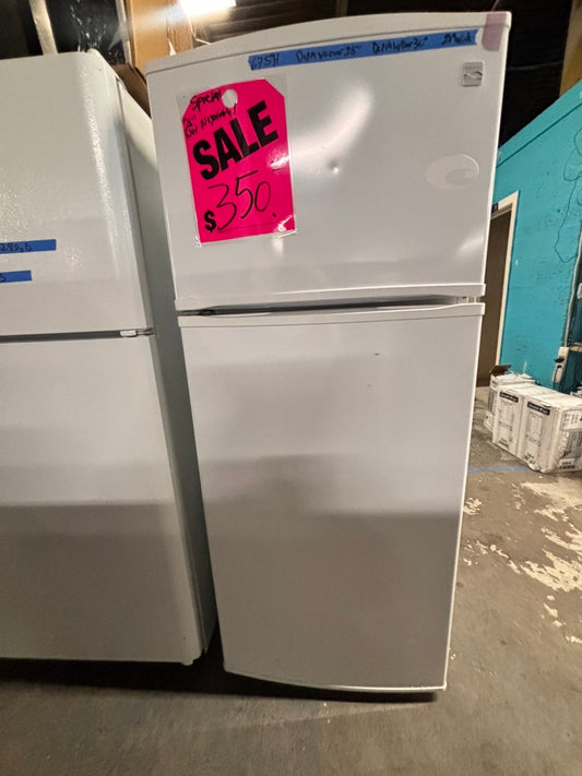 >kenmore 28”top freezer refrigerator stainless steel 28"   #RFWTT7B