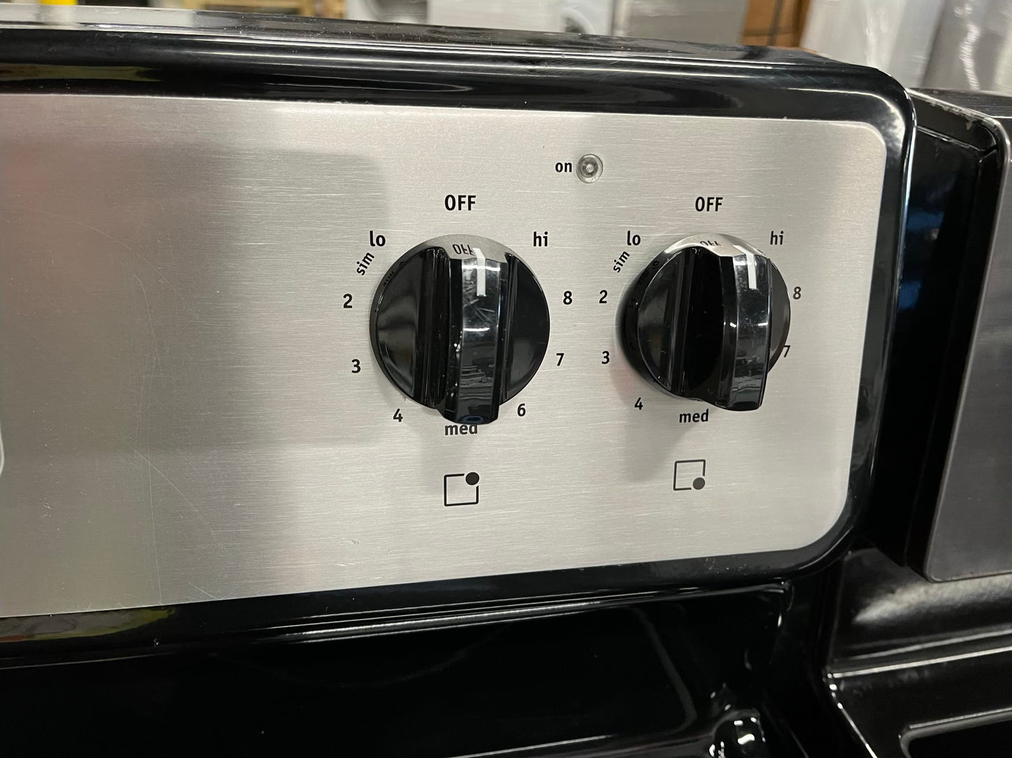-Frigidaire glass top electric range 220v 4 burner bake broil self clean Refurbished stainless steel 30" #ER7142PB