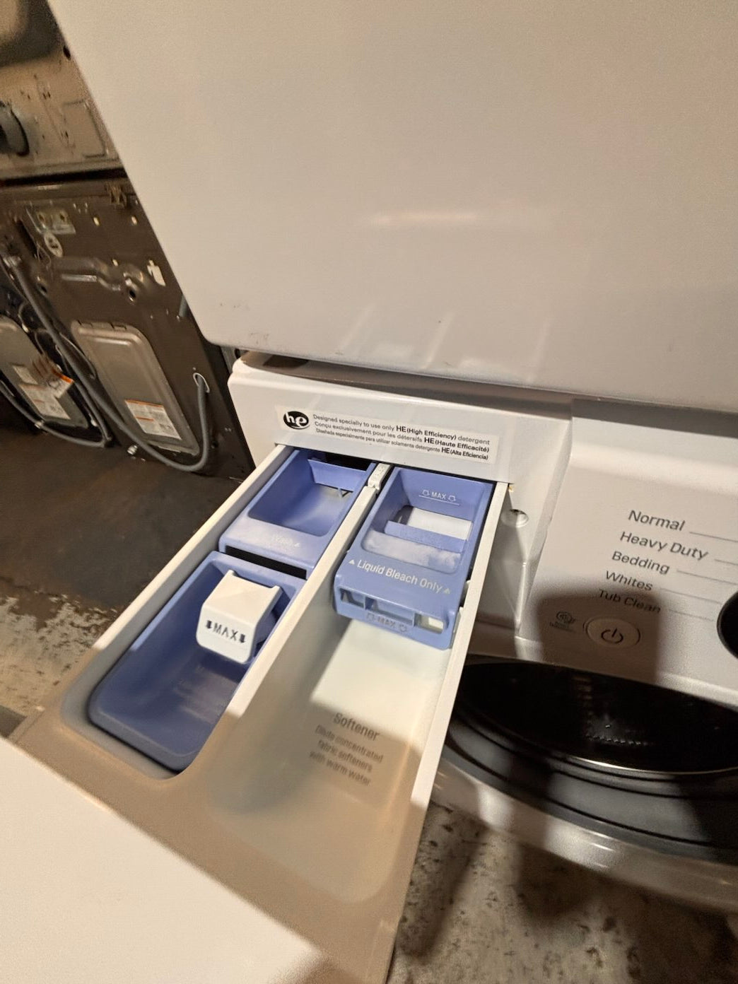 }}LG electric washer large capacity& dryer steam set front load stackable or side by side white  27” in used-Refurbished working 💯  with warranty #SFB54PET