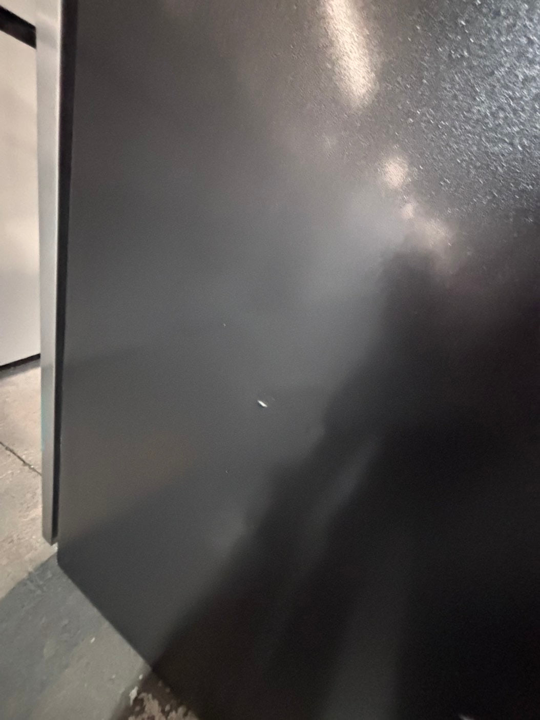 >>whirlpool 33” Top freezer fridge  with ice maker inside , black used-refurbished #RFB33B