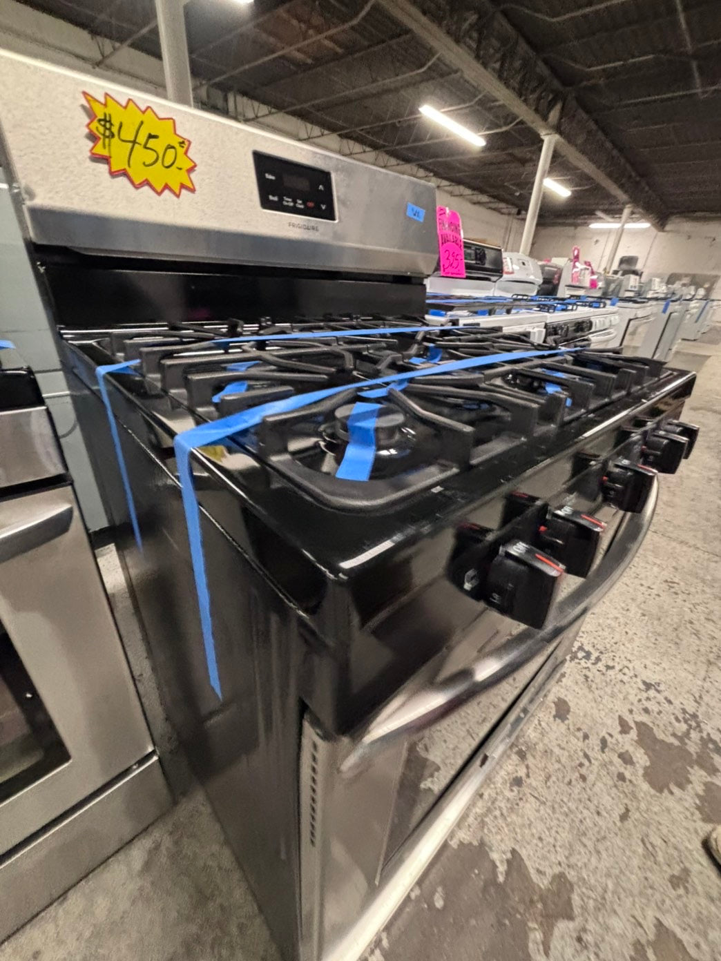 >FRIGIDAIRE Gas range 4 burner bake broil self clean in stainless steel used-Refurbished 30” #GRZW9B