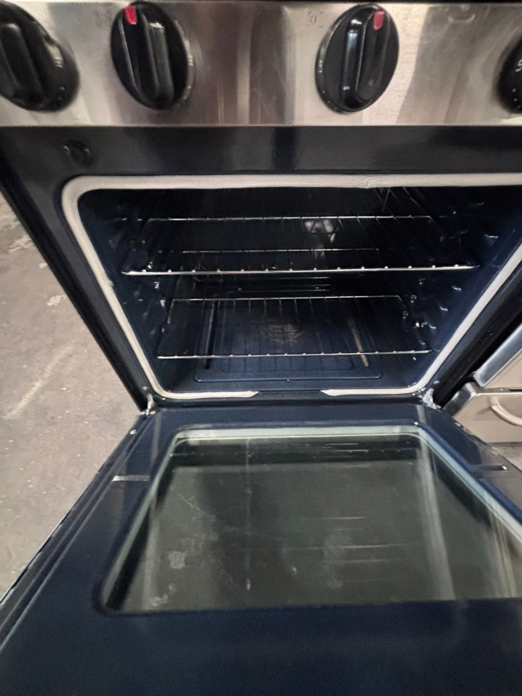 >>samsung Gas range 5 burner convection oven bake ,broil Hi/Lo self clean in stainless steel used-Refurbished 30” #SGQ51SB