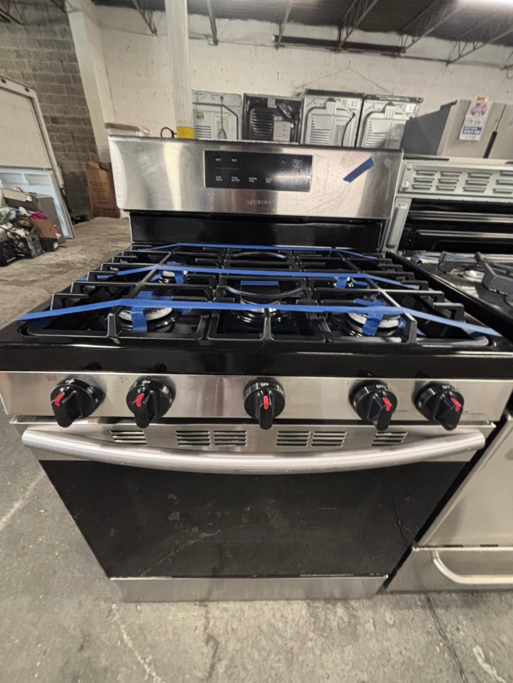 >>samsung Gas range 5 burner convection oven bake ,broil Hi/Lo self clean in stainless steel used-Refurbished 30” #SGQ51SB