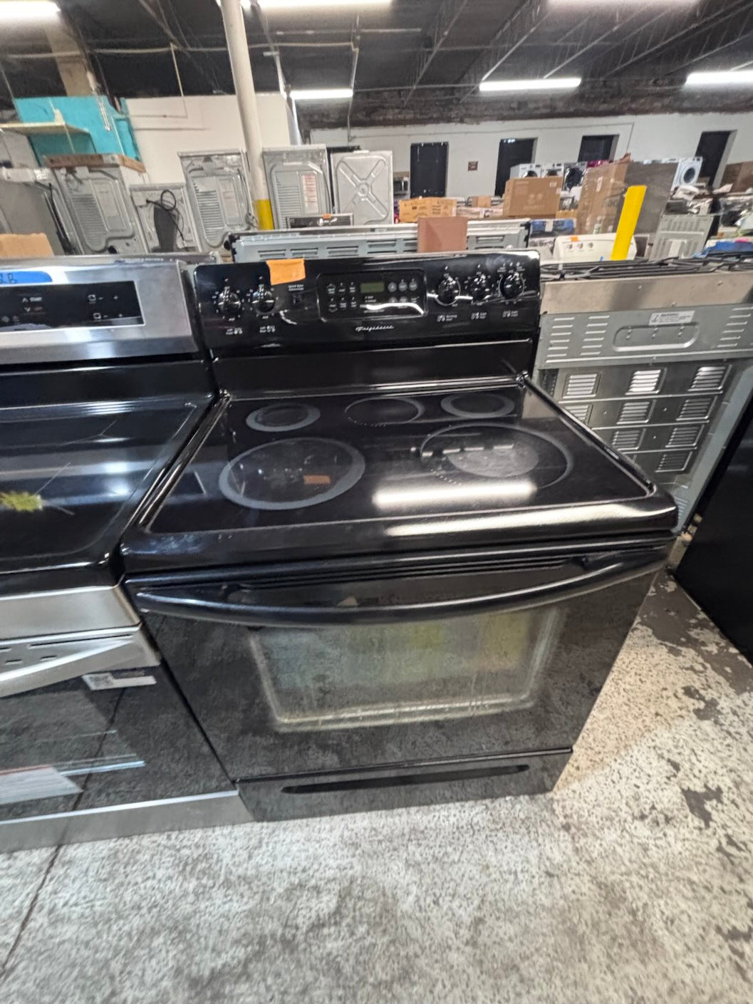 }sale🎈Frigidaire black electric 220v glass top range 5 burners bake Broil roast self clean black color 30" used-Refurbished working 💯with warranty  #BEGE42B