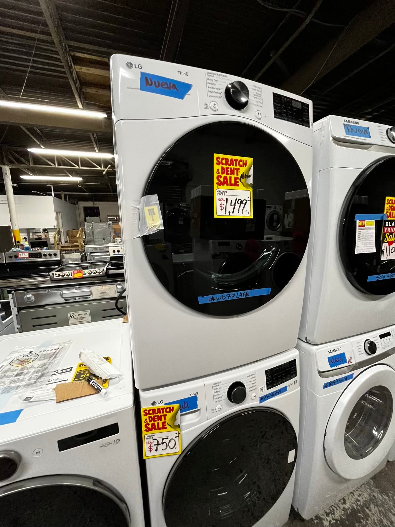 -Open Box 📦 Scratch & Dent 4.5 cu. ft. Ultra Large Capacity Front Load Washer - White WM4000HWA & 7.4 cu. ft. Large Capacity Front Load Electric Dryer - White DLEX4000W Set / stock number #WD7714AB