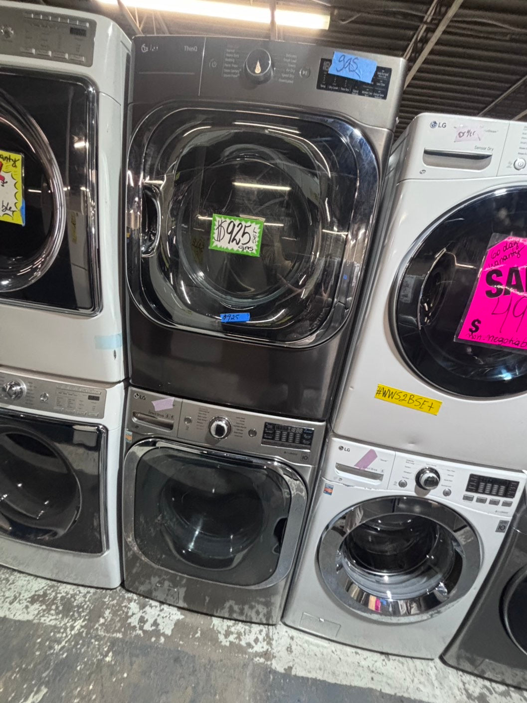 >*used great condition 29”refurbished LG steam washer & dryer mix & match set gas ⛽️ front load jumbo size stackable or side by side stainless steel drum 29" #WEA6G9B