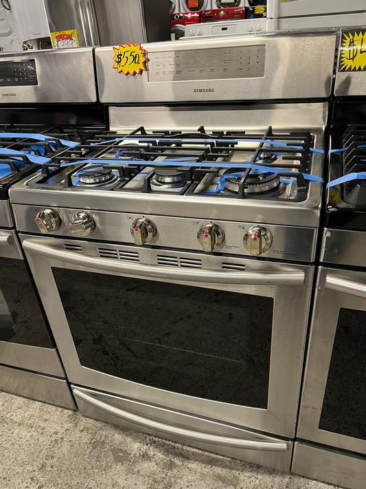 Samsung Gas range 5 burner convection roast  bake broil dehydrate self clean stainless steel 30” Refurbished 30" #GR297BB