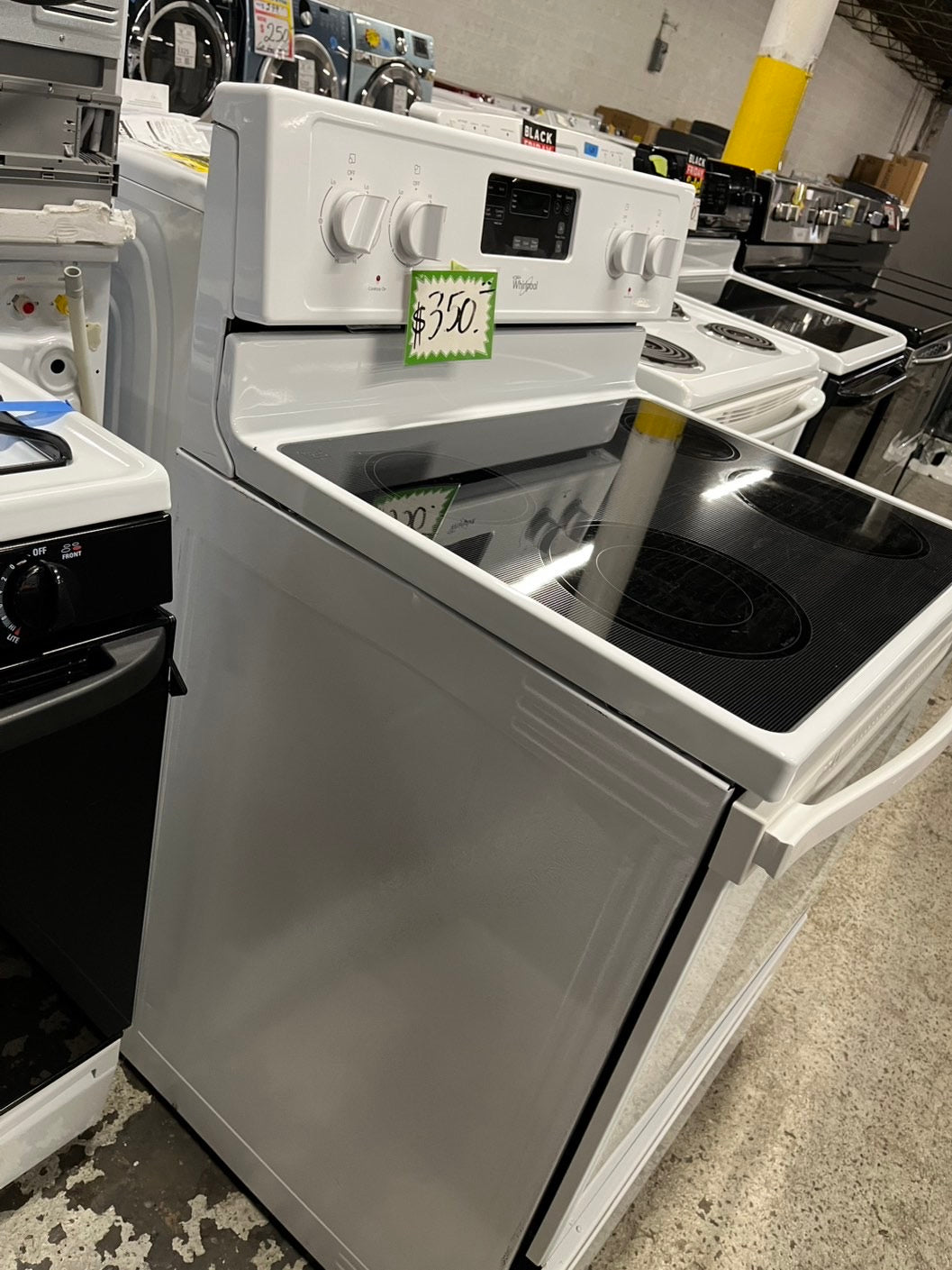 - Whirlpool electric range 4 burner bake broil frozen bake in white  30” #RF87NB