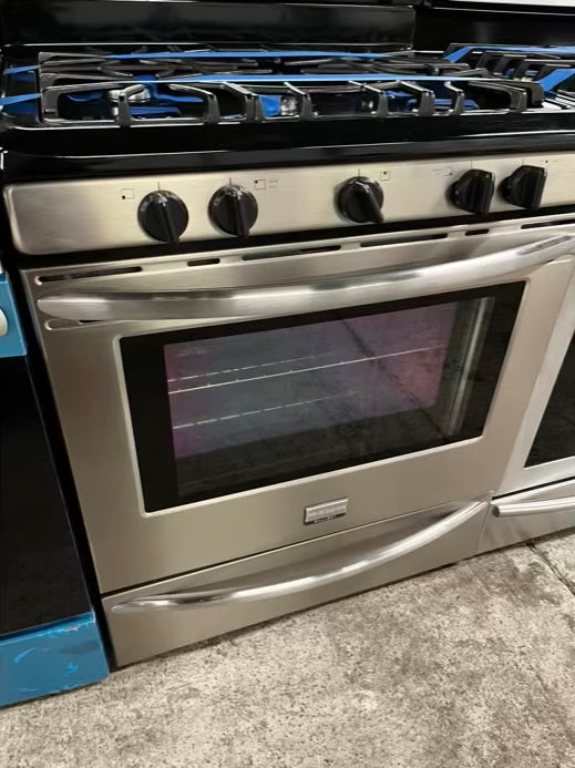 * Frigidaire Gallery Gas range 5 burner bake broil self clean in stainless steel used-Refurbished 30” #GR36A4B