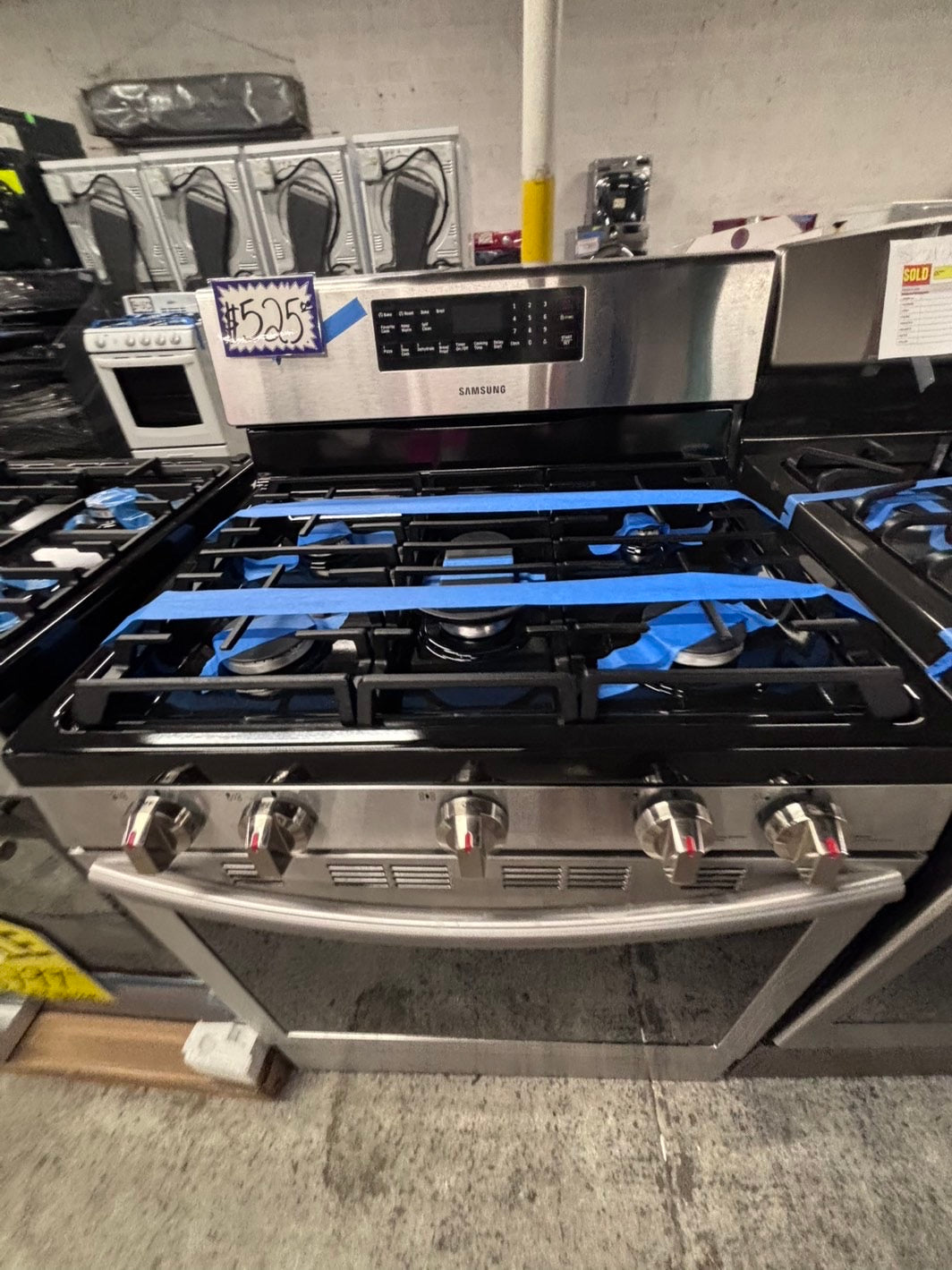 >Samsung Convection oven gas stove 5 burner bake broil i/lo in black & silver -used-Refurbished 30” #GZX66B