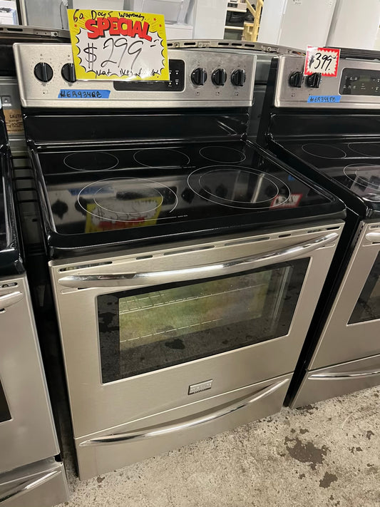 Frigidaire Gallery electric range stainless steel 5 burner warm zone bake broil self clean 30” item number #ER934KB