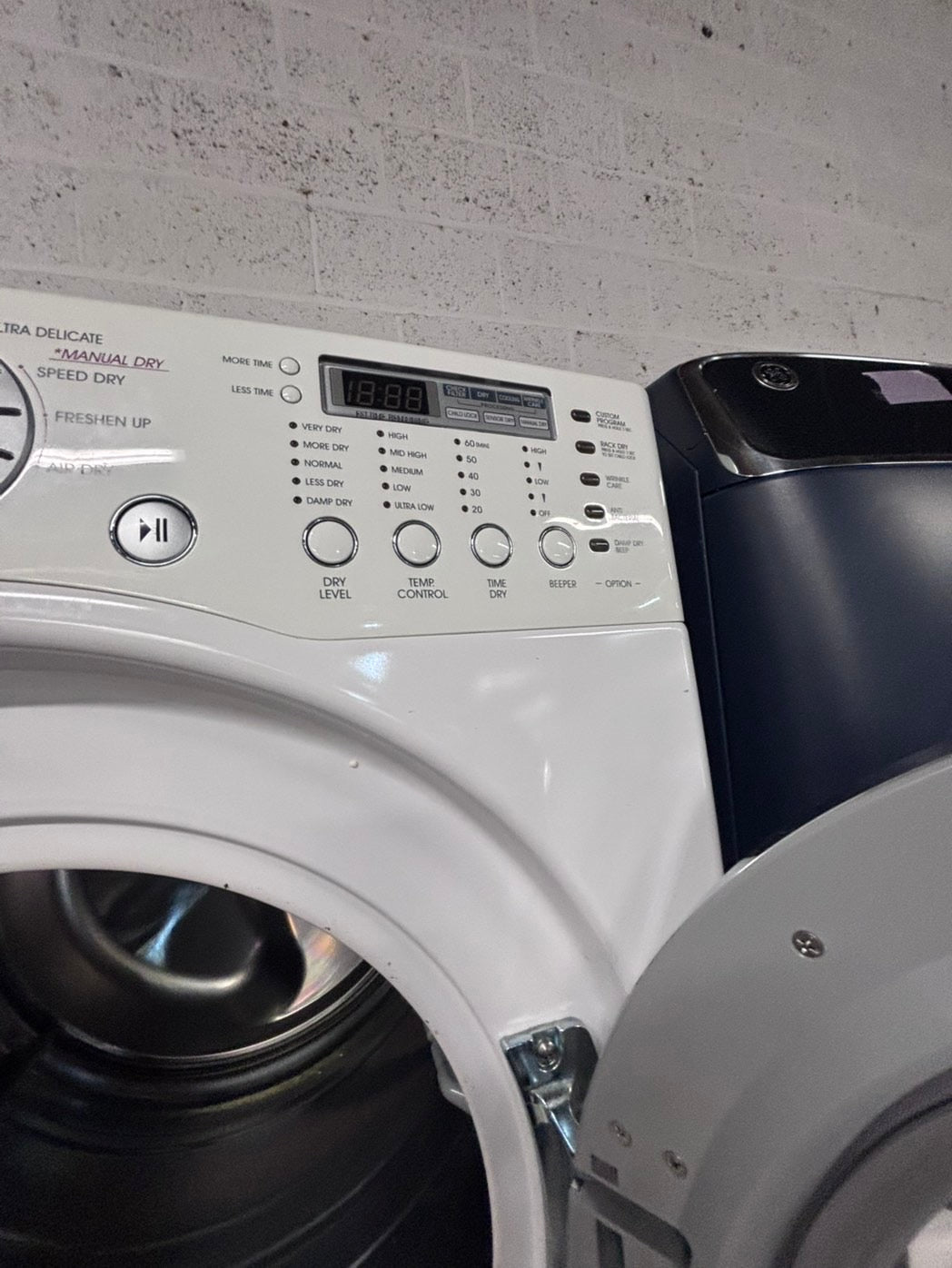 >*LG washer & dryer set electric 220v front load stackable or side by side - sensor dry in white #WDAZ6BSET