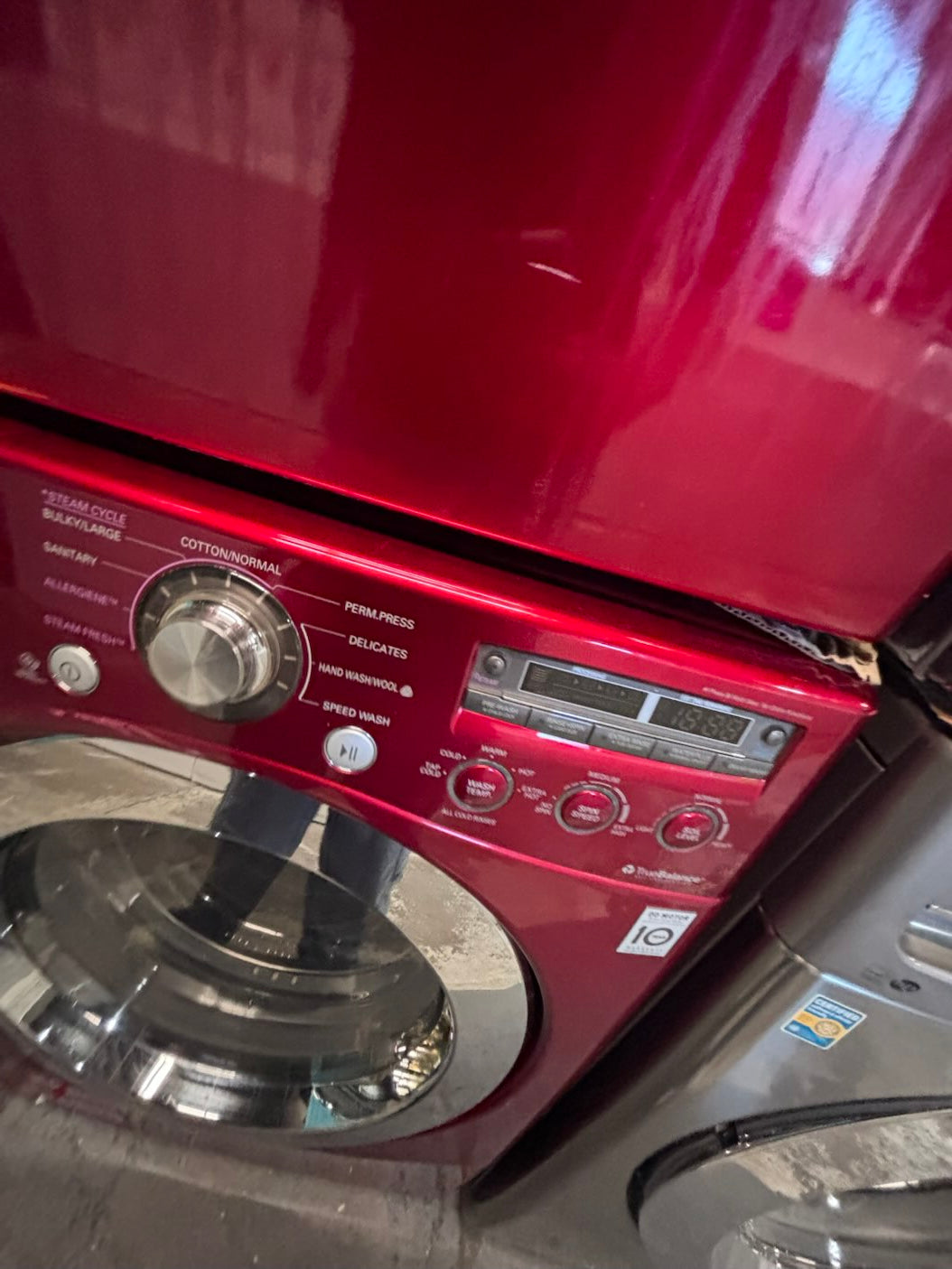 }special 🔥LG washer large capacity& GAS dryer steam set front load stackable or side by side red  27” in used-Refurbished #FWU34VBSET