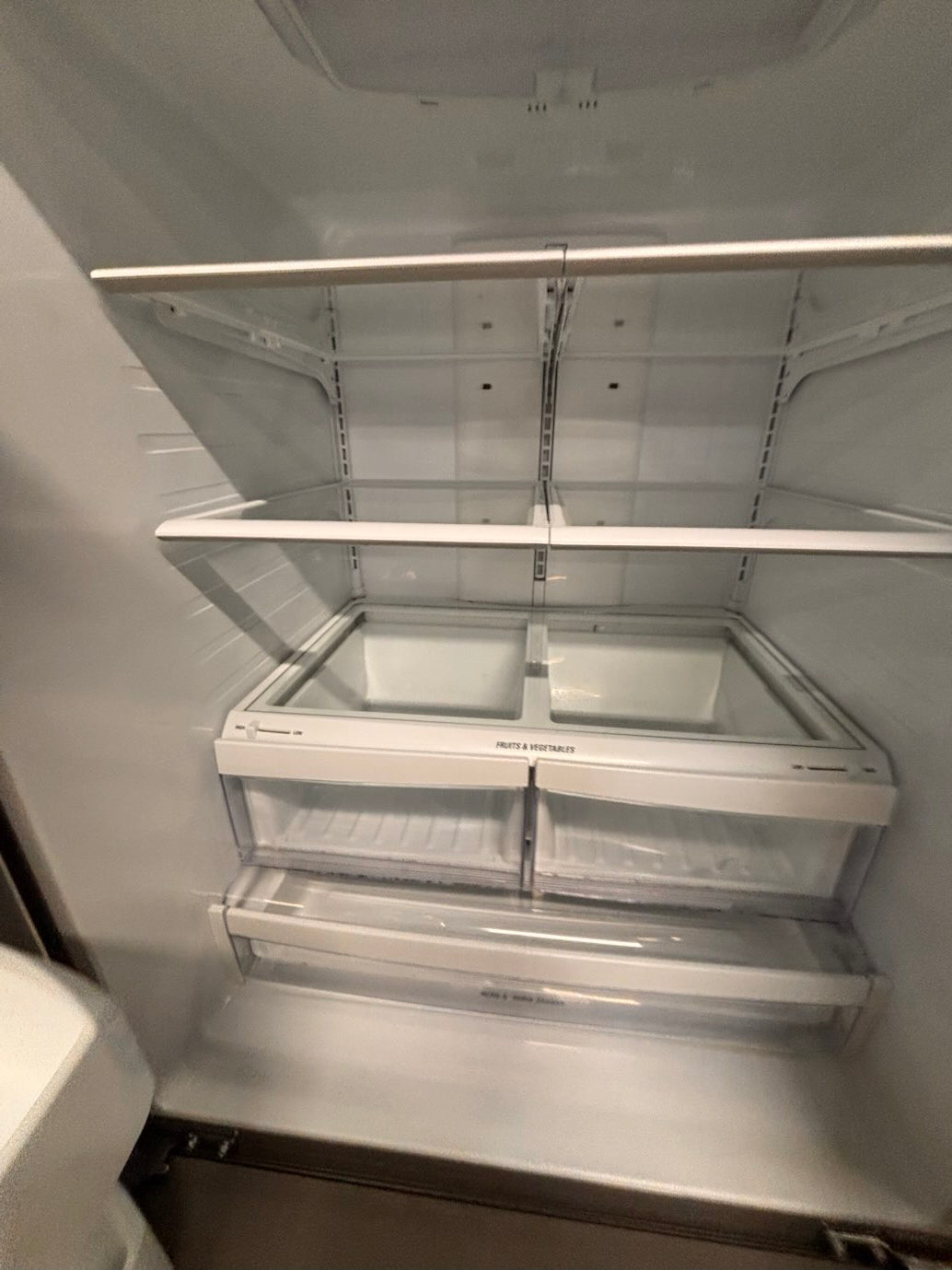 }}LG  33” x 68.1/2 h wide doors French door Refrigerator  with ice  🧊 maker inside #DFLGH338B