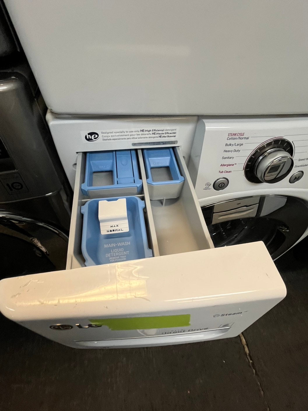 LG front load washer & TrueSteam sensor Dry front load dryer set electric 220v front load stackable in white 30" in Refurbished #WDPR20L