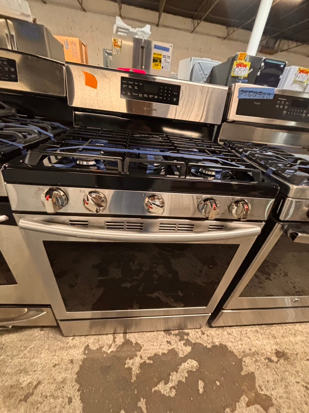 >*samsung Gas range 5 burner convection oven bake ,broil Hi/Lo self clean in stainless steel used-Refurbished 30” #SSG96B