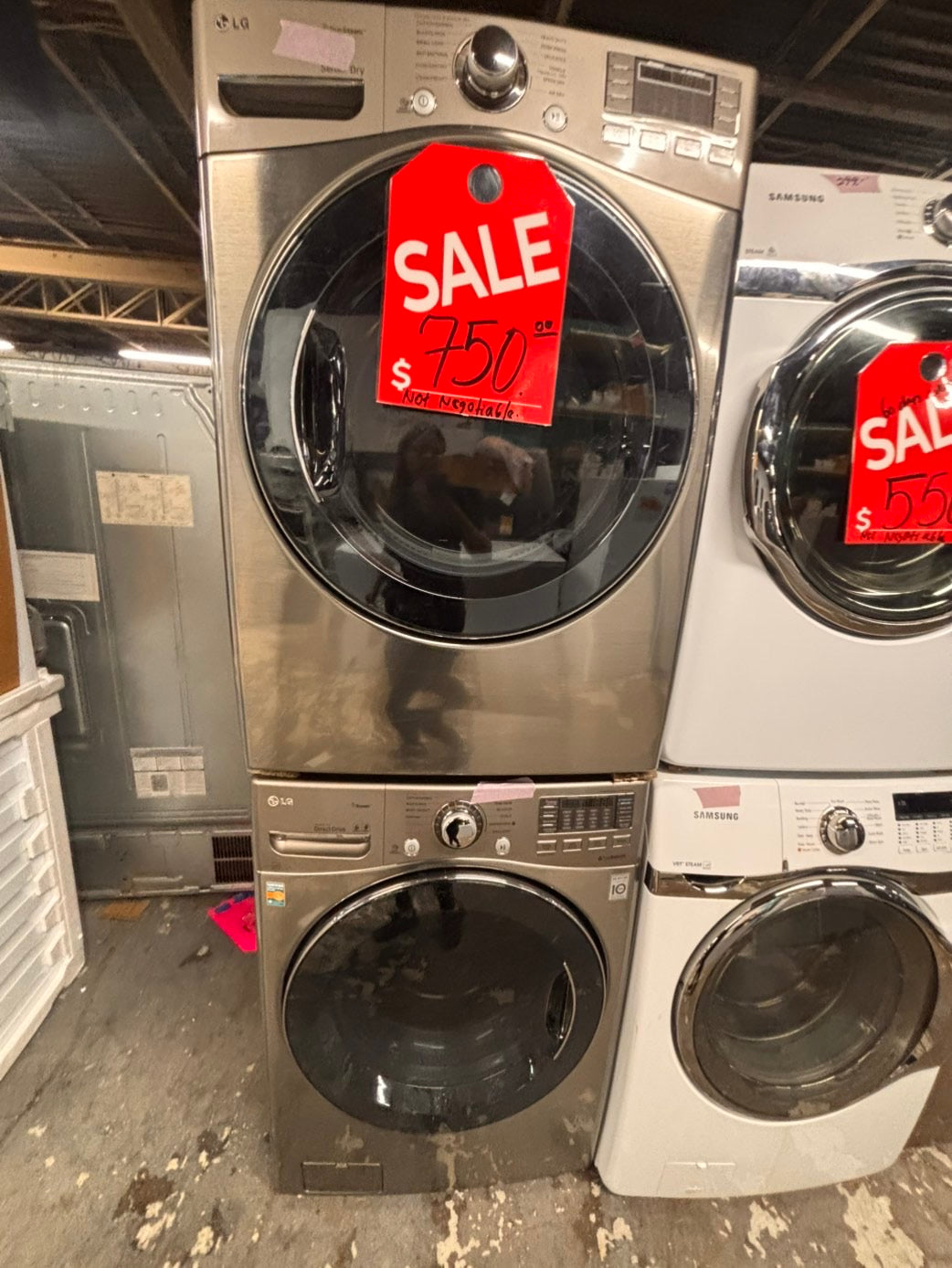 >*Used-great conditions refurbished LG steam washer 4.5cu ft & electric steam dryer 7.5 cu ft large capacity set electric 220v front load stackable or side by side - sensor dry He in silver-gray  #WR15SET