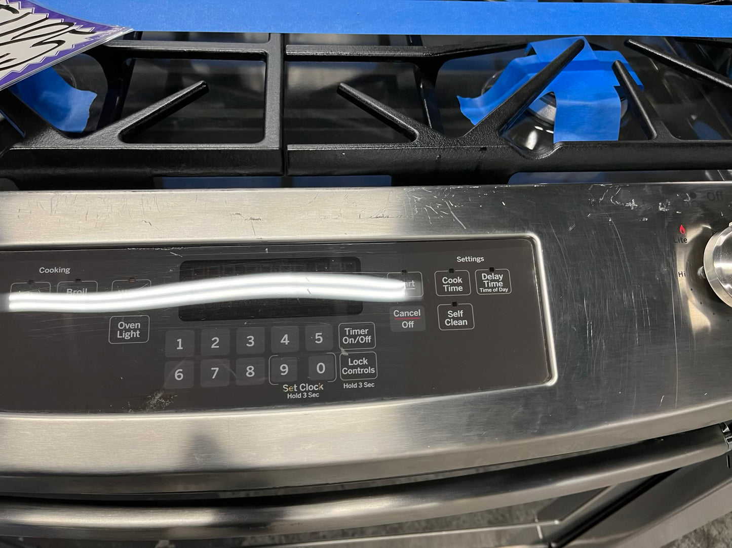 - GE GAS range stainless steel 4 burner bake broil hi/ lo self clean 30" #GR107GB