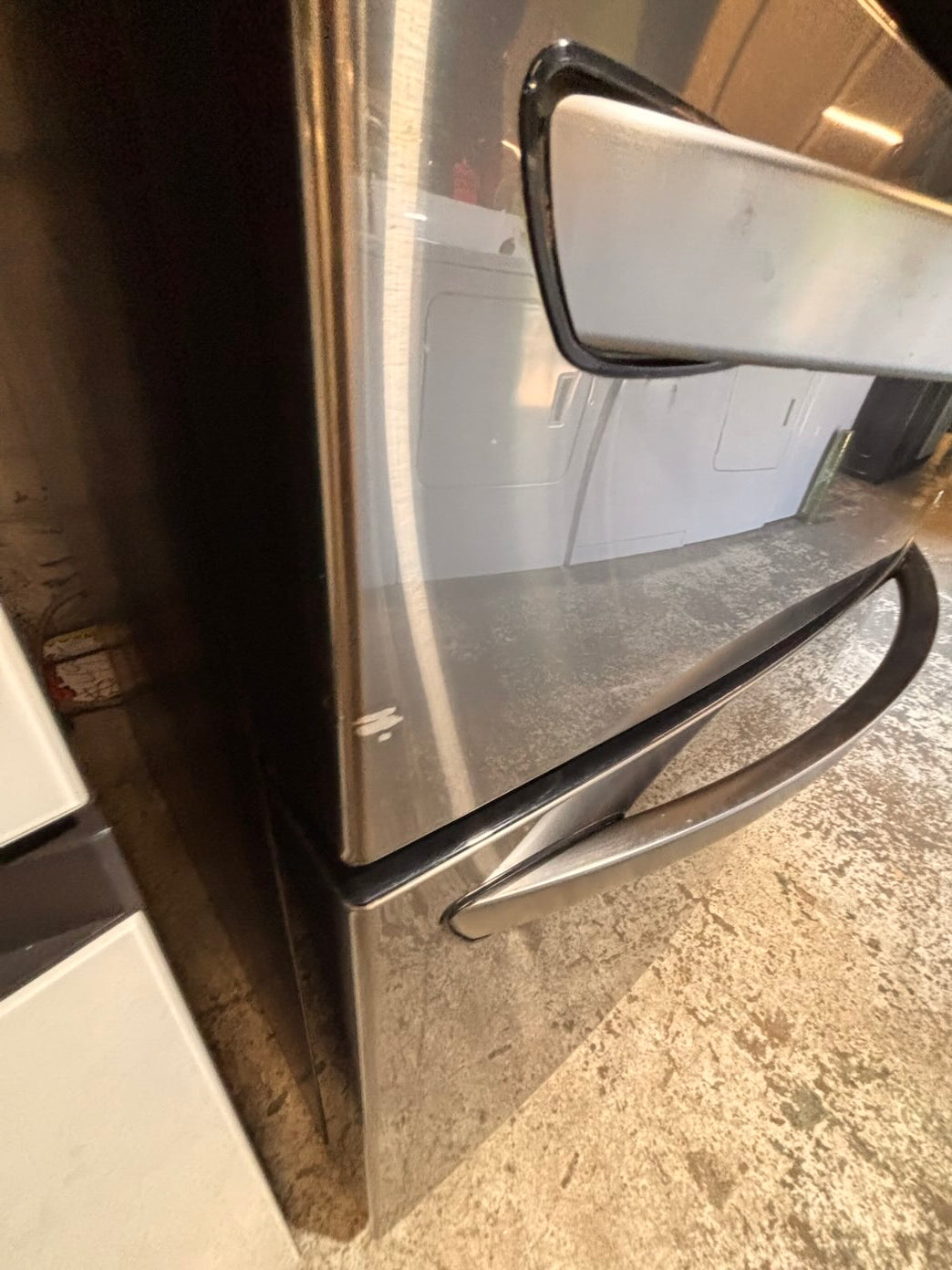 }}LG four door Refrigerator french doors full size 36”x 69” x 32”depth   black stainless steel w/ ice water dispenser great condition 36" used-refurbished #LGFBS324B