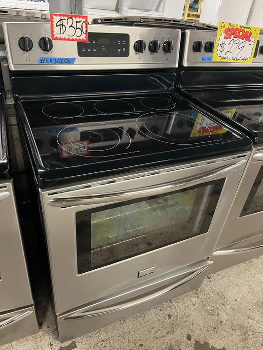 Frigidaire electric range stainless steel 5 burner warm zone bake broil self clean 30” item number #ER351CE
