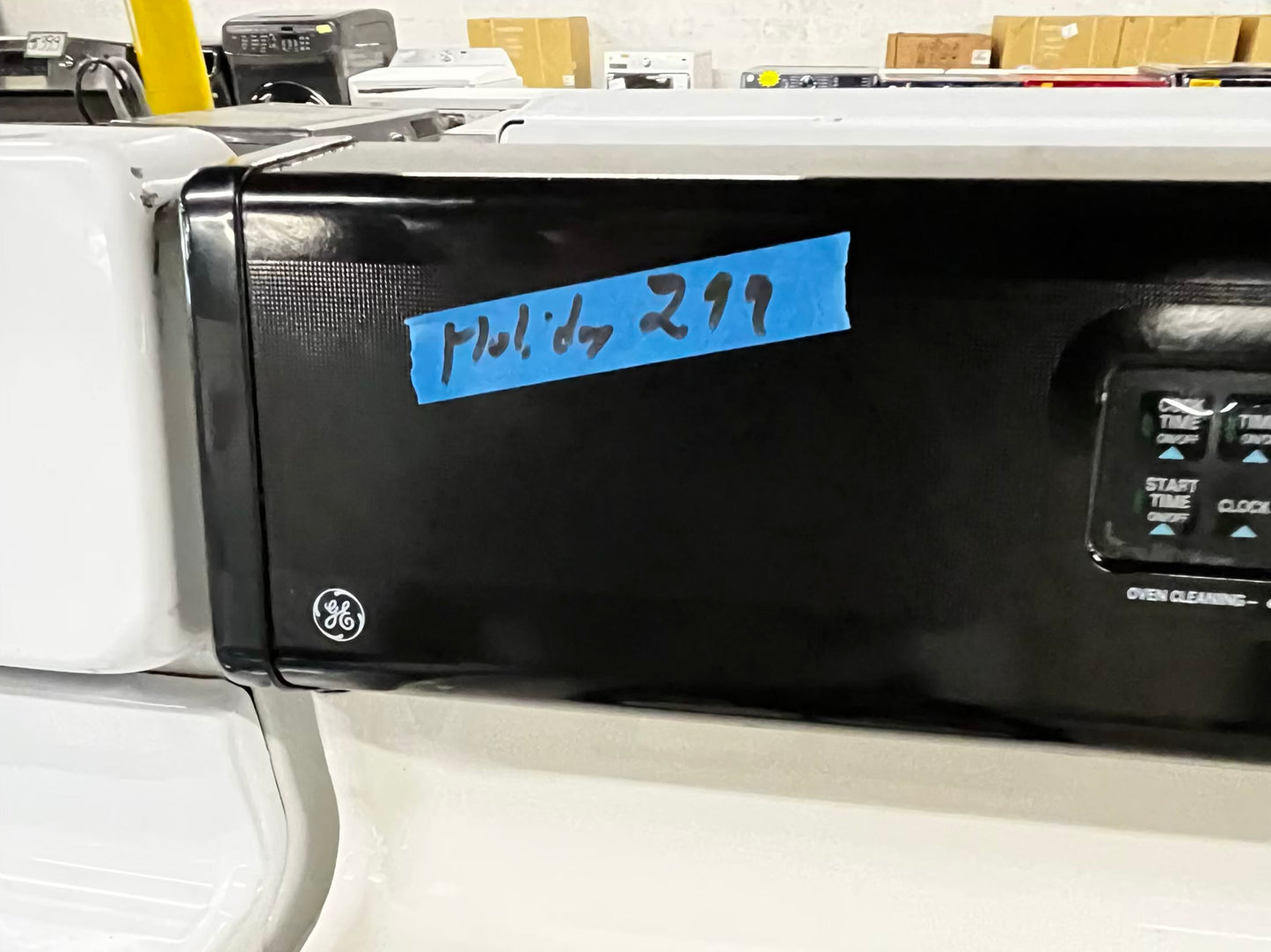 *🎄Holidays Sale 🎁 GE Gas range 4 burner bake broil self clean in black & off white used-Refurbished 30” #GR93713B