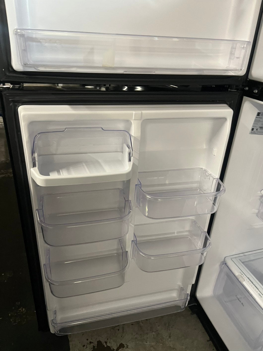=Kenmore  30”Top freezer fridge black refurbished #RFKTP23B