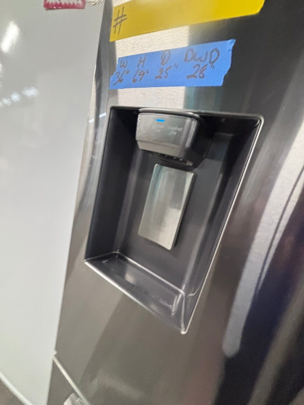 >*36”samsung counter depth French doors  fridge  stainless steel (ice maker  doesn’t work) only water 💦 dispenser works !doesn’t affect on the others functions. 36” #SA24WWB