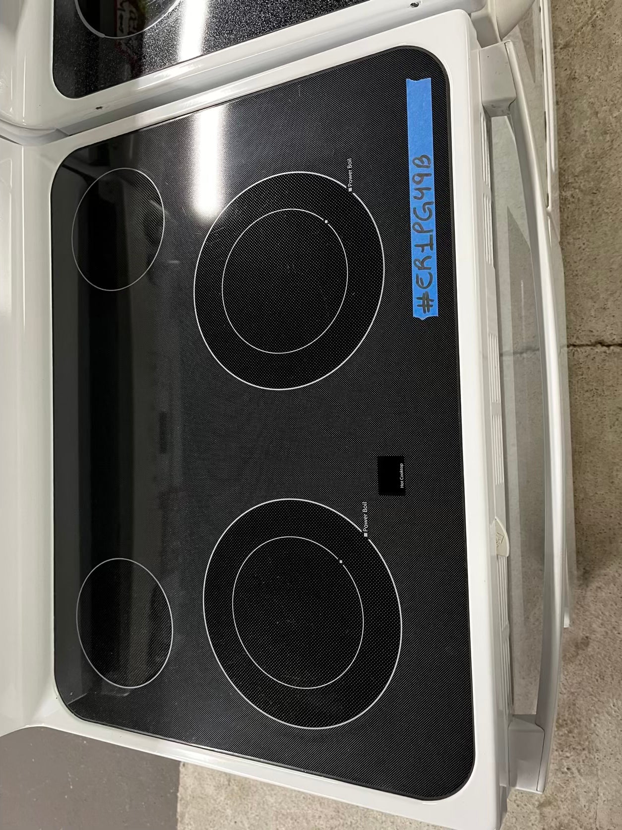 GE glass top electric range 220v 4 burner Refurbished bake Broil hi/lo self clean in white 30" #ER1PG49B