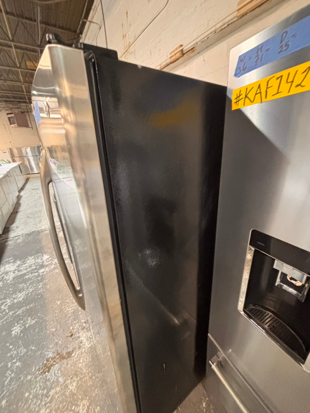 >*SPECIAL🔥🔥36” x 69h x 28”depth GE side by side Refrigerator and freezer stainless steel w/ice water dispenser 36” #SBW2RZB