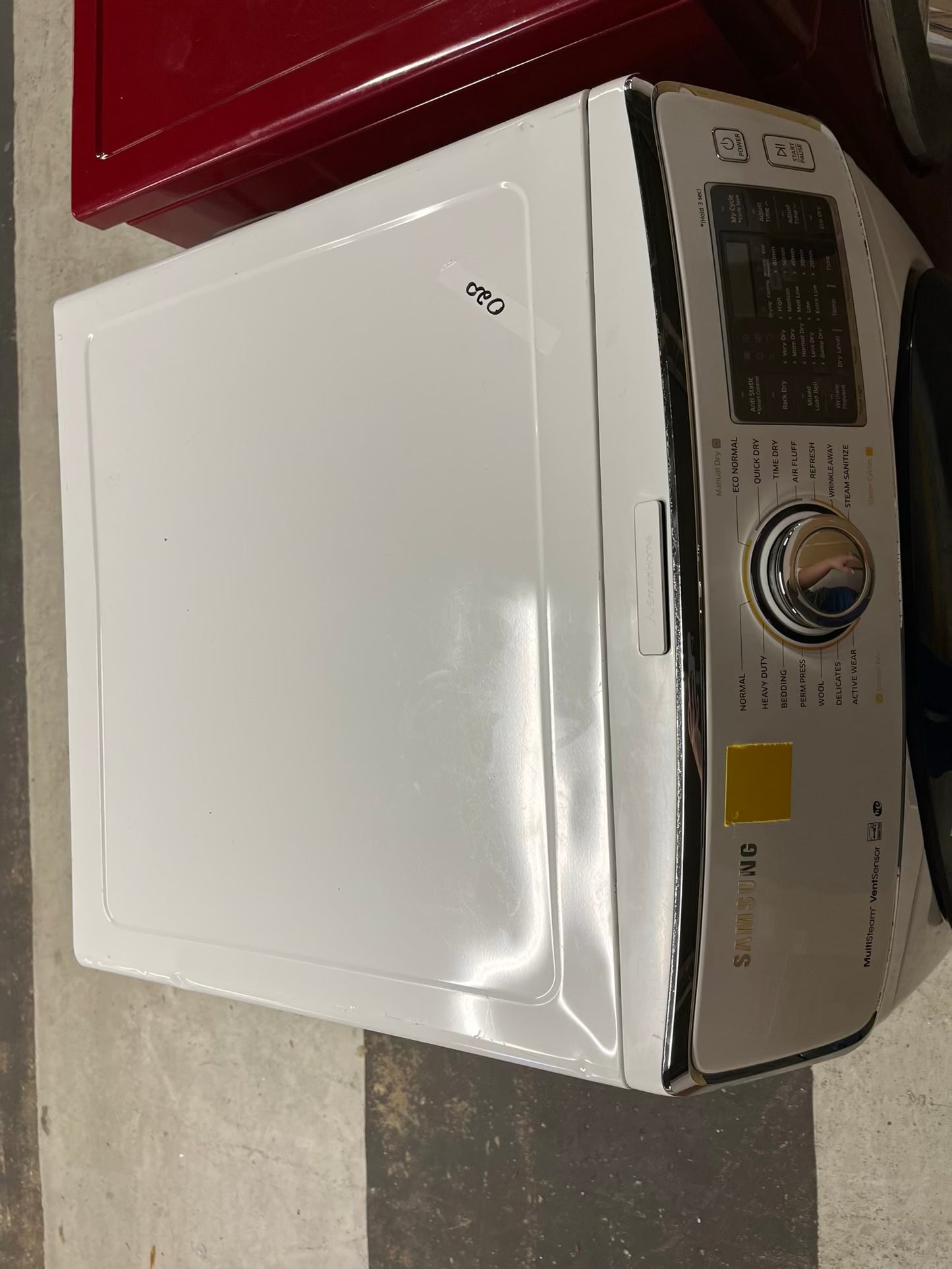 Samsung front load stackable electric 220v dryer in white 27" #ED40YB-TR