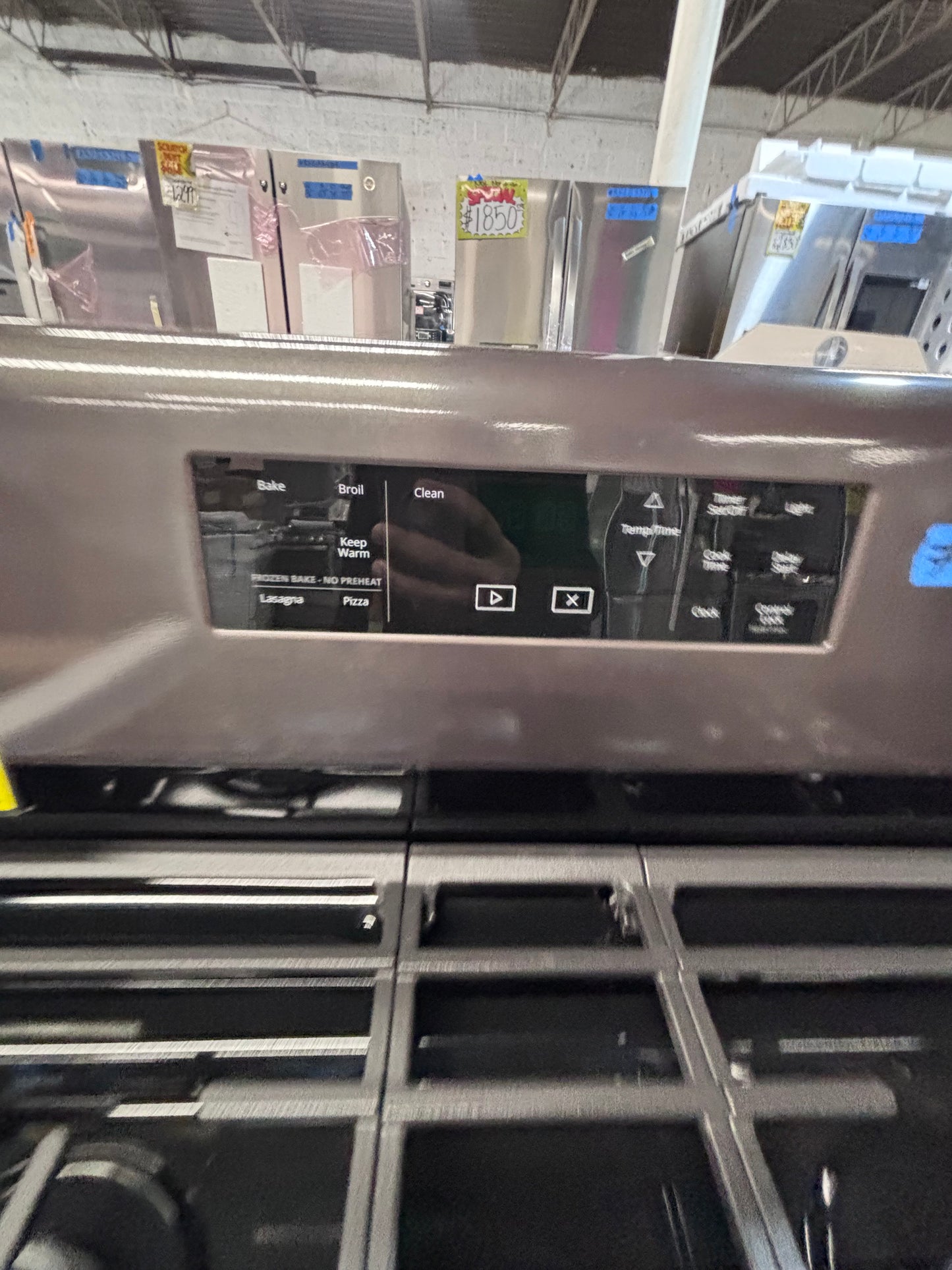 >>new open box New Whirlpool five burners gas stove ,bake /broil  black stainless steel #GSZZ3VB