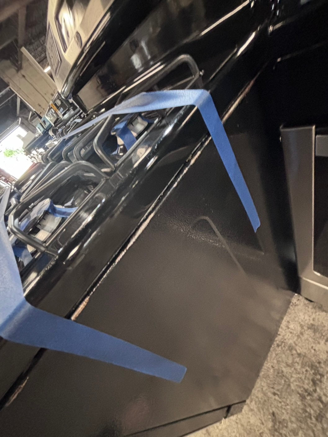 >*GE range 4 burner bake ,broil Hi/Lo self clean in stainless steel used-Refurbished 30” #GSG10SB