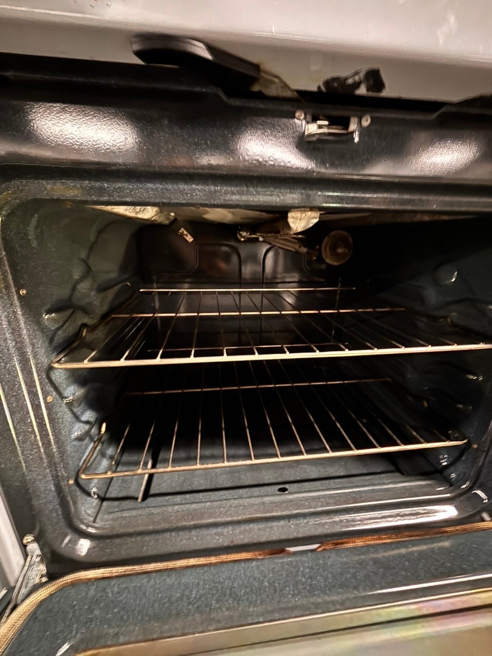 >GE Gas range 4 burner bake broil Hi/Lo self clean in white used-Refurbished 30” #GERR6TB