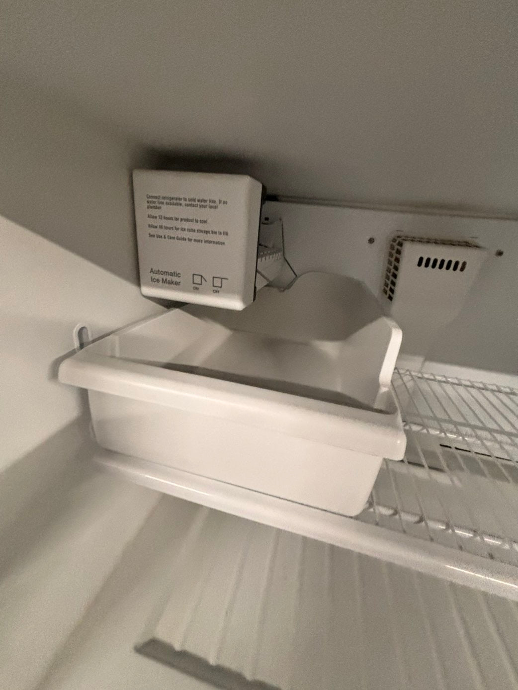 >whirlpool 33” Top freezer fridge  with ice maker inside , black used-refurbished #RFZC2B