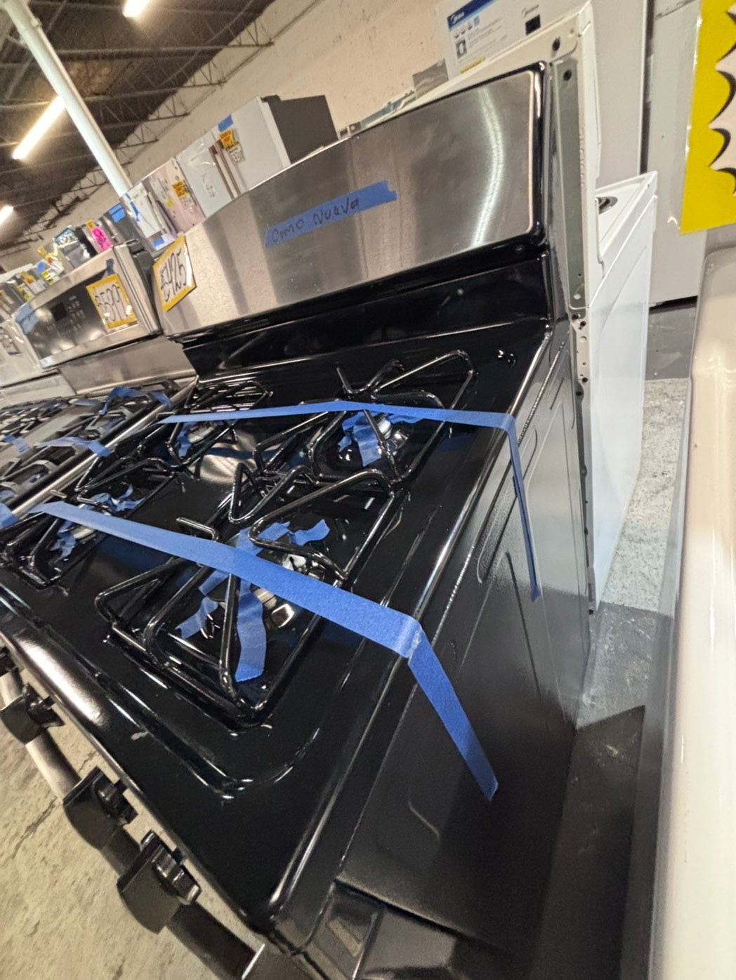 >*GE range 4 burner bake broil Hi/Lo self clean in stainless steel used-great condition ,Refurbished 30” #FLN10SB