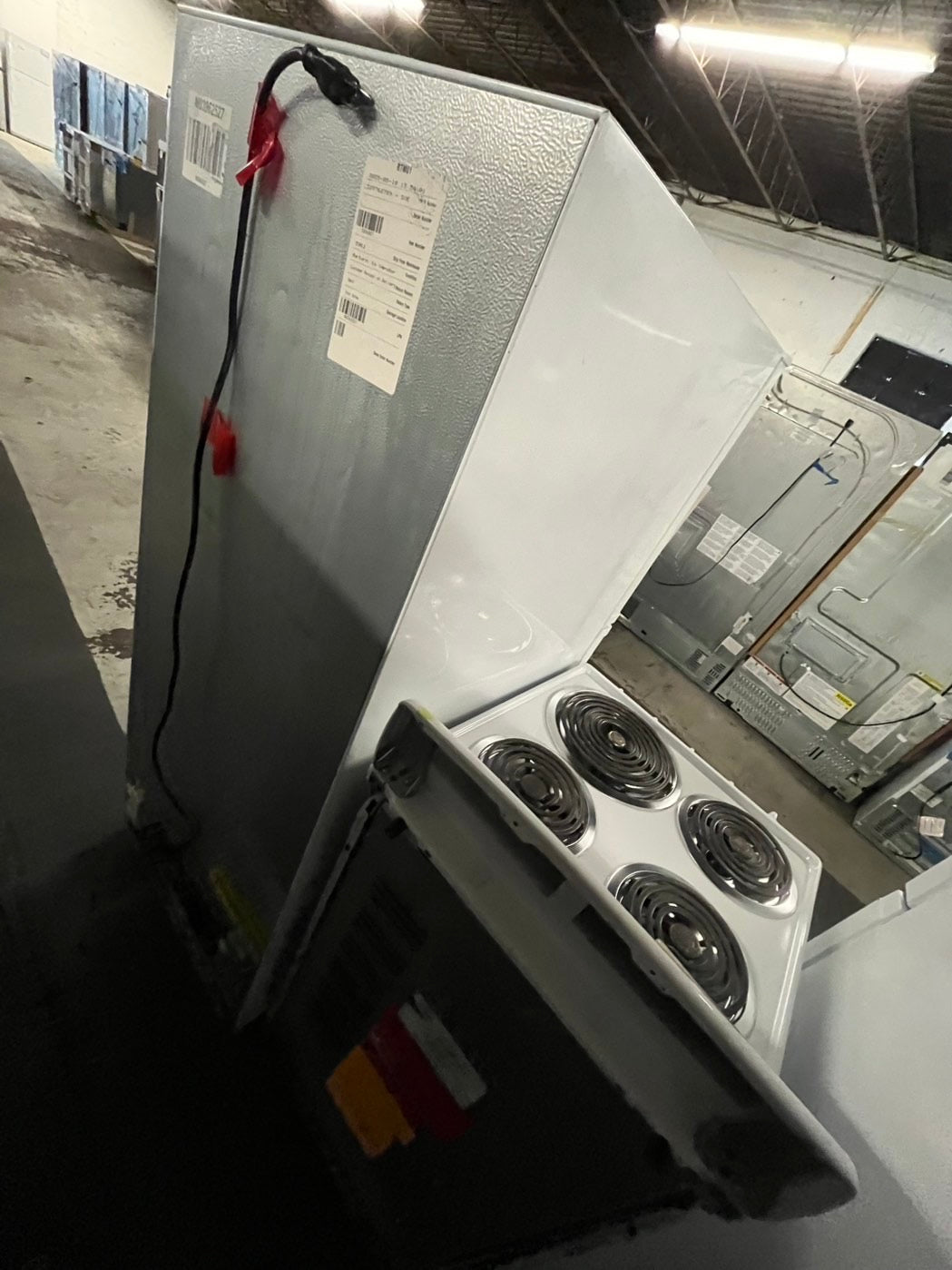 *🔥black Friday sale ‼️package deal 2Pcs set Ge 23”  Top freezer fridge & Hotpoint electric coils top electric stove white 20” #RFECL1B