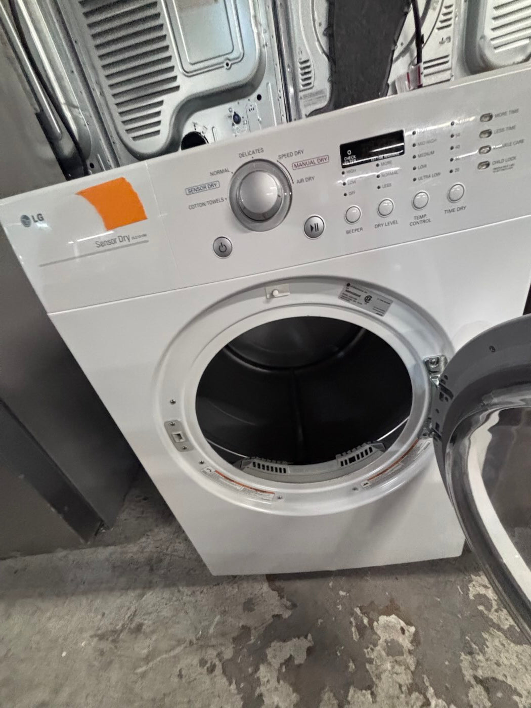 }LG  front load stackable electric 220v dryer in gray color used-refurbished 27" #DR1912B