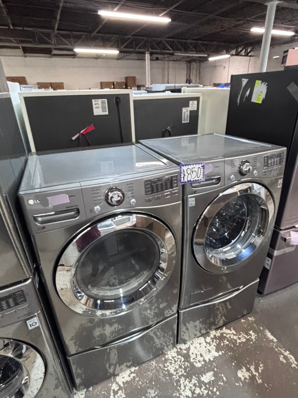 >>used- LG  Kenmore  front load washer & dryer set  electric 220v large  capacity with pedestals in gray (silver) color 27” #PS3EASET