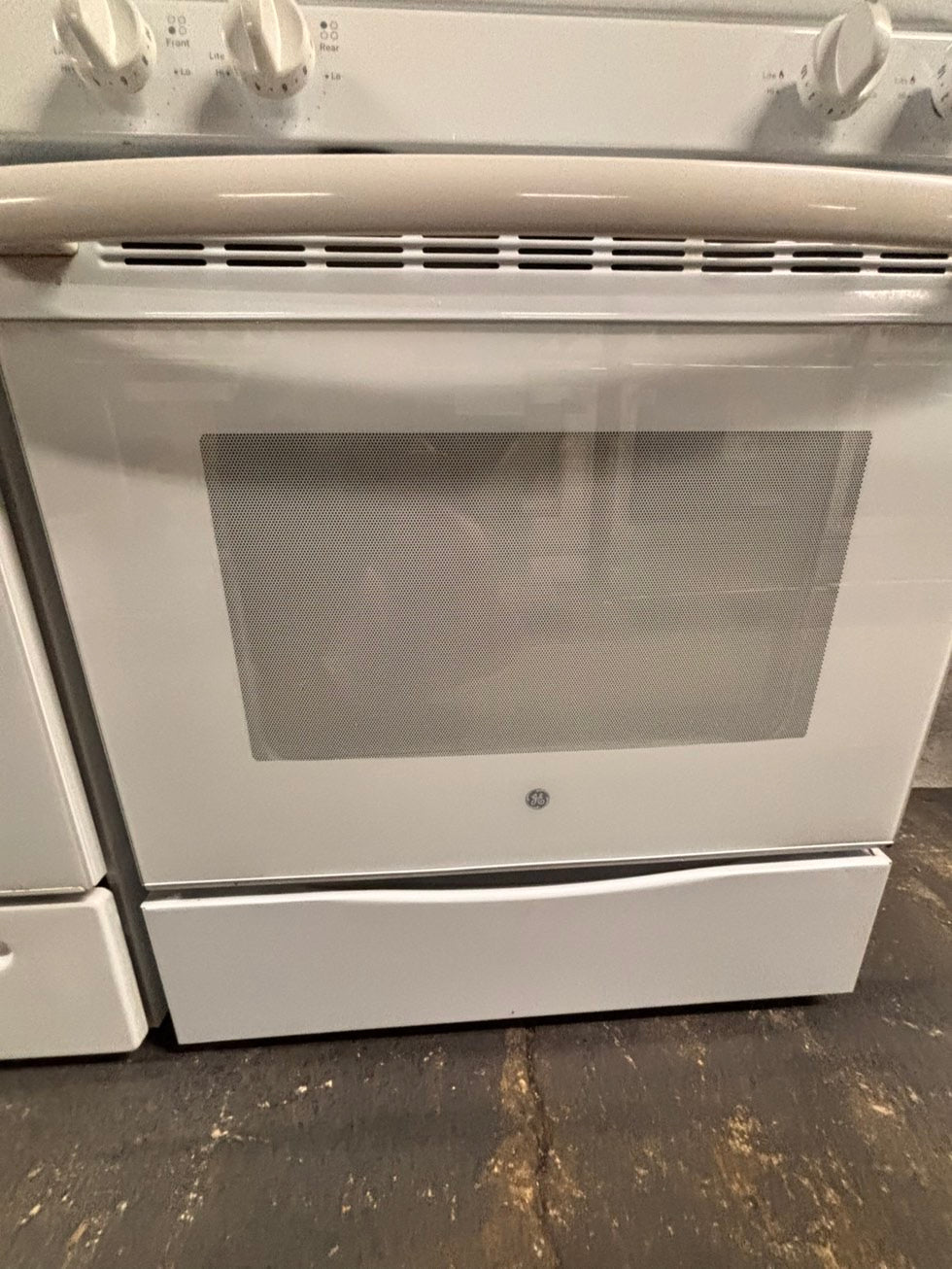 >GE Gas range 4 burner bake broil Hi/Lo self clean in white used-Refurbished 30” #GERR6TB
