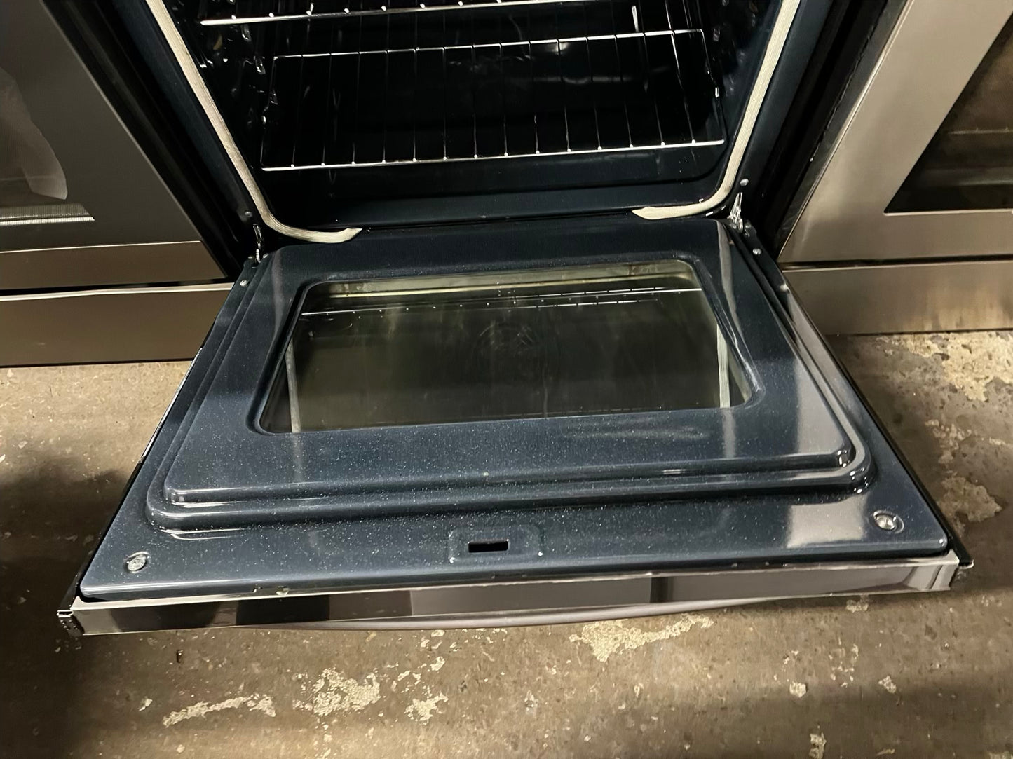 🎁Holiday Sale 🎄 Samsung electric 220v glass top range 5 burner Refurbished convection bake Broil self clean black stainless steel 30" #ER7P34B