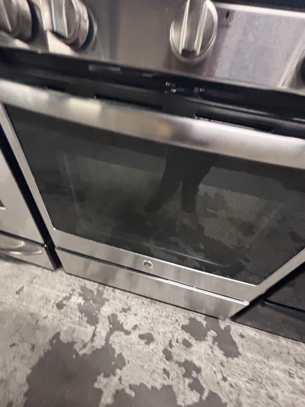 >*Sale🔥GE Gas range 5 burner convection oven bake ,broil Hi/Lo self clean in stainless steel used-Refurbished 30” #GSG996B