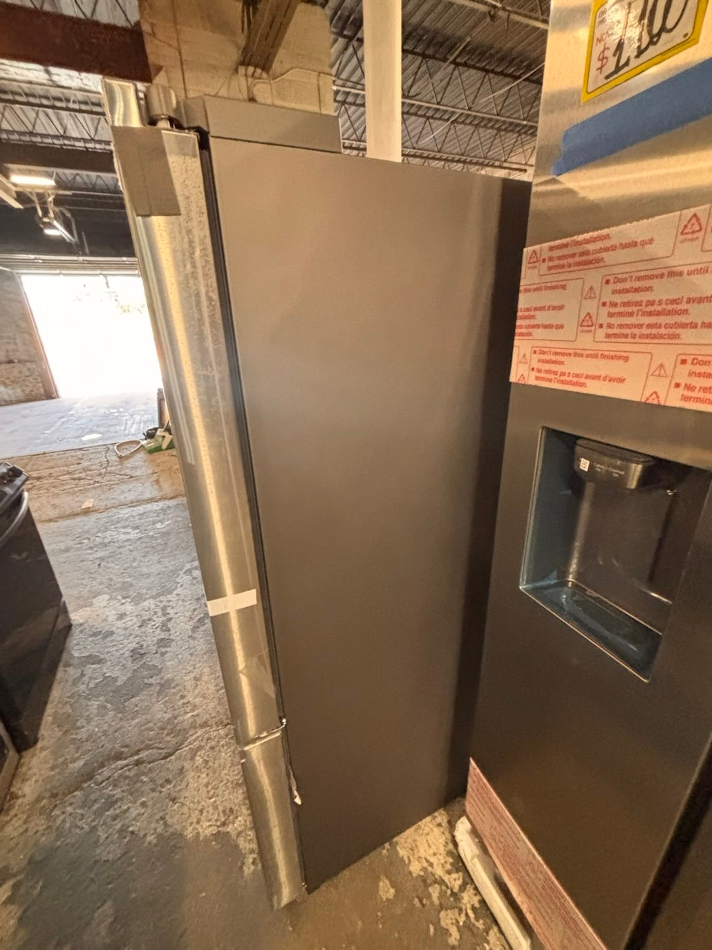 }}Samsung - 30” x 65.1/2 heigth x 30.1/5 depth. 22 cu. ft. 3-Door French Door Refrigerator w ice 🧊 maker inside - Stainless Steel #R22S4TUB