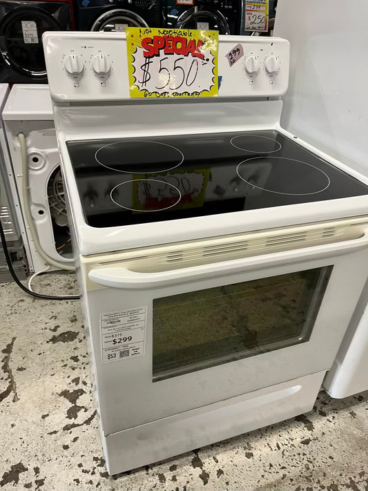 Frigidaire electric range 220v bake broil in white Refurbished 30" #ER529CB