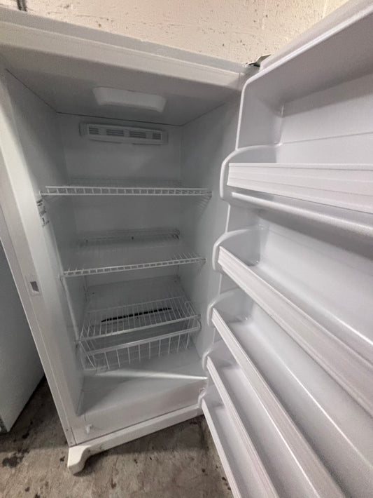 >special 💥GE up-right freezer white 14.cu.ft Refurbished-used #RF903MB