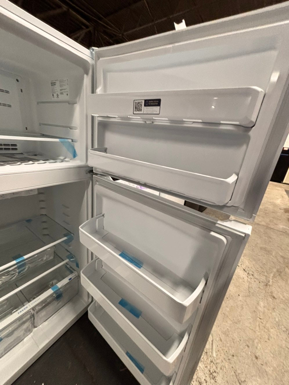 >Open box 📦 New scratch & dent Frigidaire 30” in. Top Freezer Refrigerator in white color  #RSD55B
