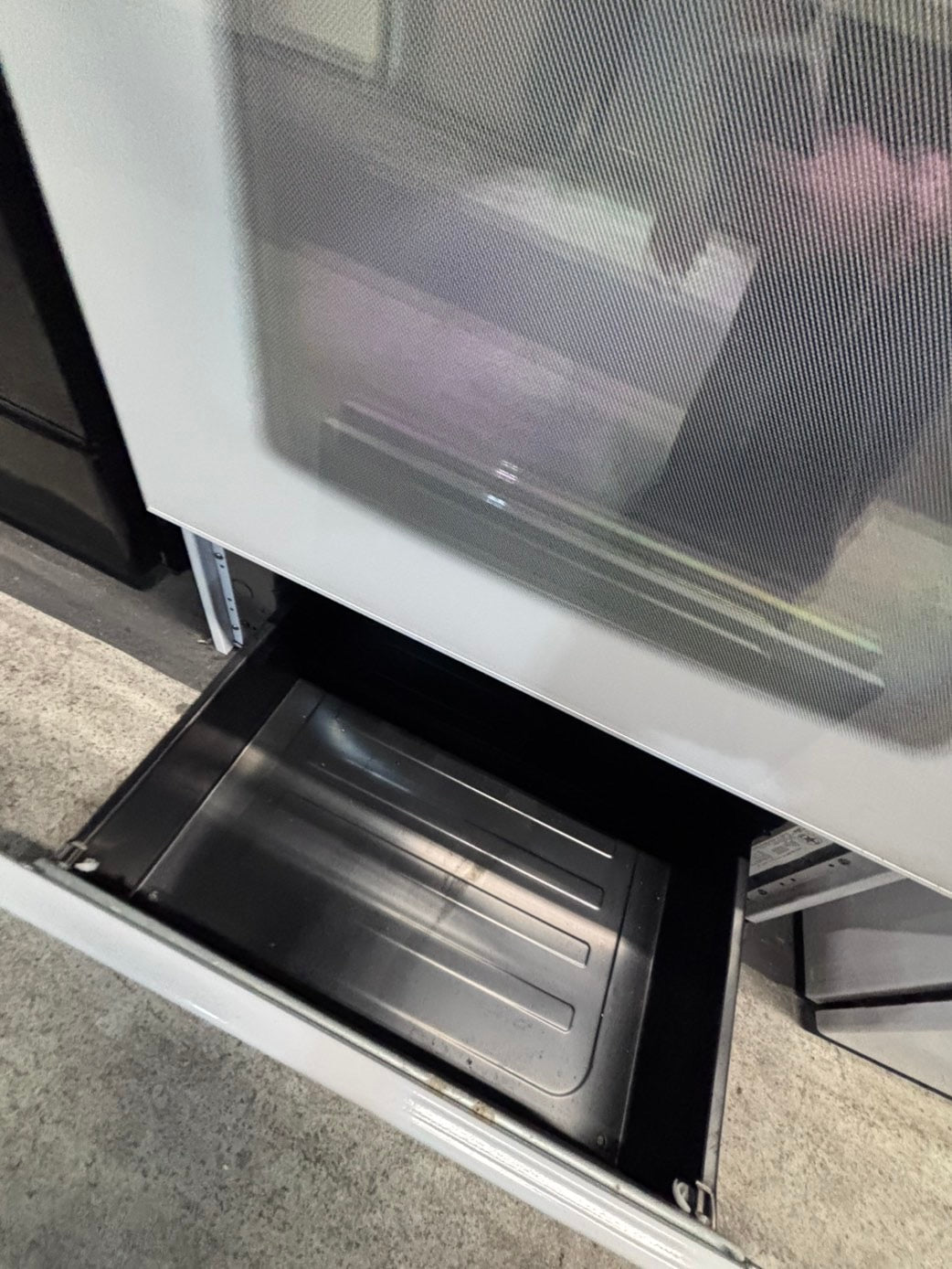 >*sale🔥frigidaire Gas range 4 burner bake broil Hi/Lo self clean in  white used-Refurbished 30” #FGH5D2B