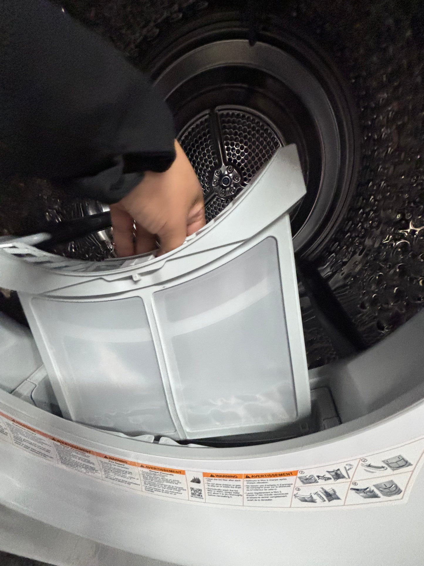 >>LG TQ 24” x 65h wash-tower (washer & dryer) 220v washer & dryer set used -in  white 24" #WTLT9B