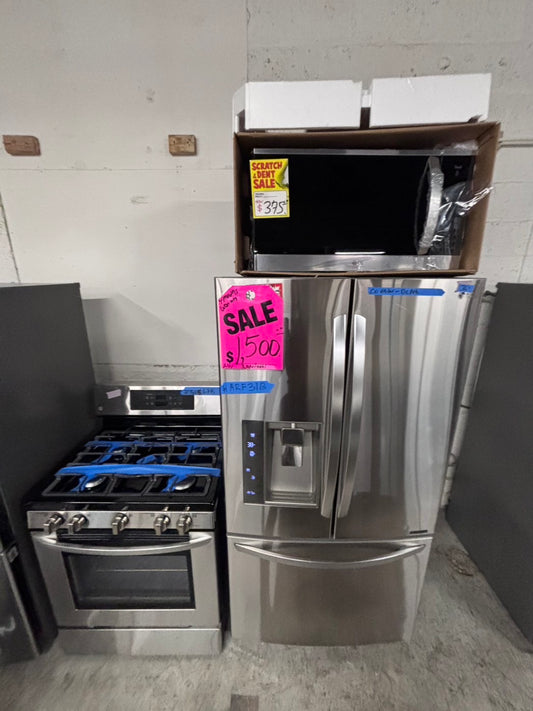 >special 3pc. Combo =LG French door Refrigerator counter depth  w/ ice water dispenser 36",gas stove 5 burners & new the range microwave all same brand  #ARF31B3PC