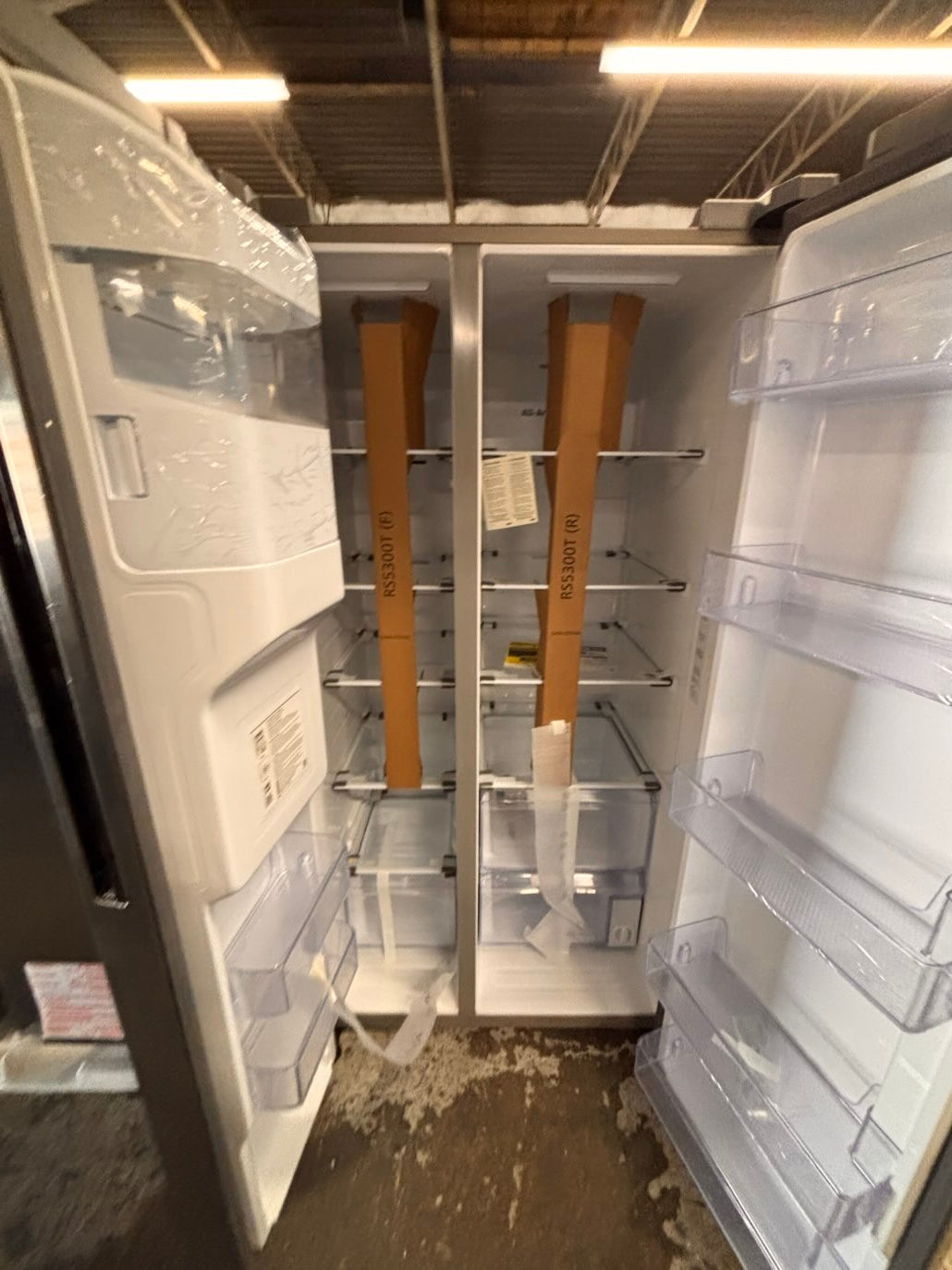 }}New open box 📦 Samsung - 26cu. ft. Side-by-side full size fridge Stainless Steel
#FS26TRTB